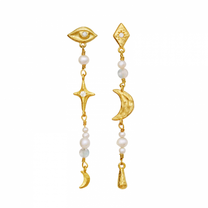 Sissone Earrings Gold i gruppen Øreringe / Perleøreringe hos SCANDINAVIAN JEWELRY DESIGN (10033a)