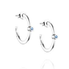 Micro Blink Hoops Earrings - Blue Topaz Silver i gruppen Øreringe / Sølvøreringe hos SCANDINAVIAN JEWELRY DESIGN (12-100-02422-0000)