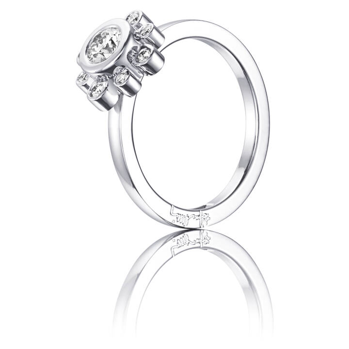 Sweet Hearts Crown 0.30 ct diamant Ring Hvidguld i gruppen Ringe / Ringe i hvidguld hos SCANDINAVIAN JEWELRY DESIGN (13-102-01161)