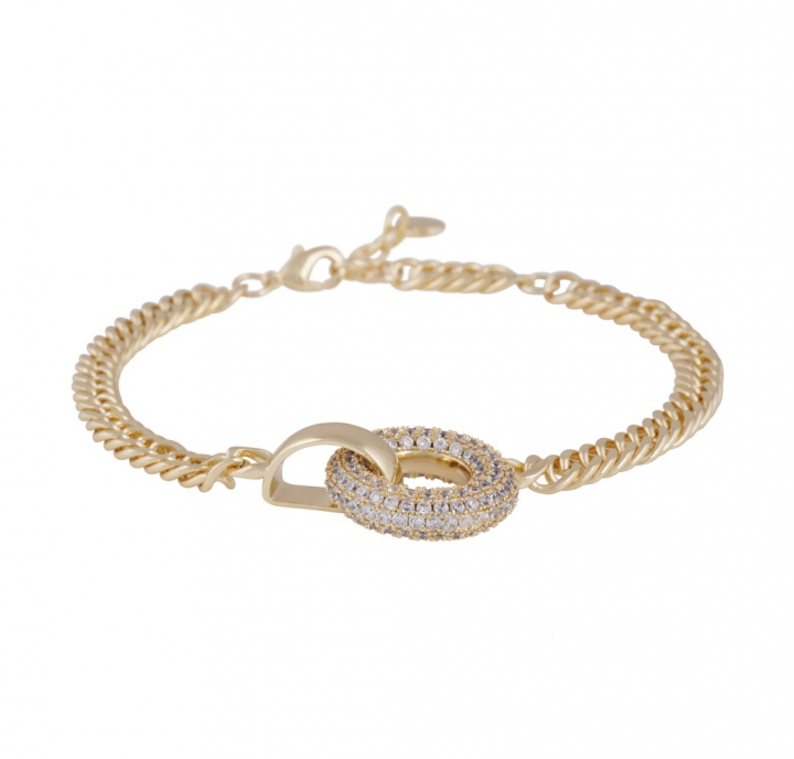 Liz big double ring crystal brace gold i gruppen Armbånd / Guldarmbånd hos SCANDINAVIAN JEWELRY DESIGN (1359-3100-251)