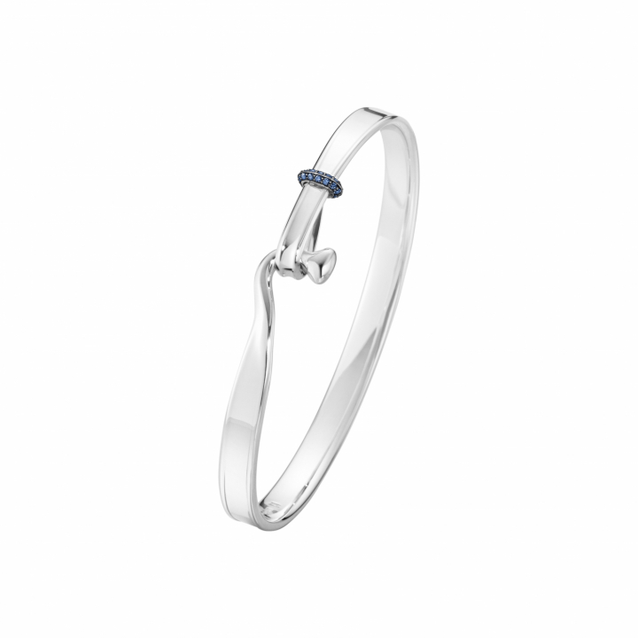 TORUN BANGLE Blue Sapphire Silver  i gruppen Armbånd / Armringe hos SCANDINAVIAN JEWELRY DESIGN (20000175)