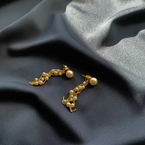  i gruppen Øreringe / Guldøreringe hos SCANDINAVIAN JEWELRY DESIGN (2229421012)
