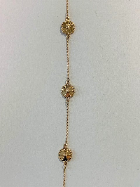 Uppland Armbånd 3 blommor guld 17+1 cm i gruppen Armbånd / Guldarmbånd hos SCANDINAVIAN JEWELRY DESIGN (820079180)