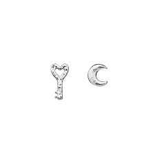 Menaali Earrings silver i gruppen Øreringe / Sølvøreringe hos SCANDINAVIAN JEWELRY DESIGN (9946C)