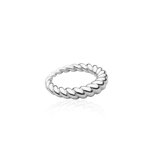 Twisted Ring (Sølv) i gruppen Ringe hos SCANDINAVIAN JEWELRY DESIGN (R2107RHS0)