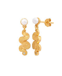 Audrey pearl earrings Gold i gruppen Øreringe / Perleøreringe hos SCANDINAVIAN JEWELRY DESIGN (S08586G)