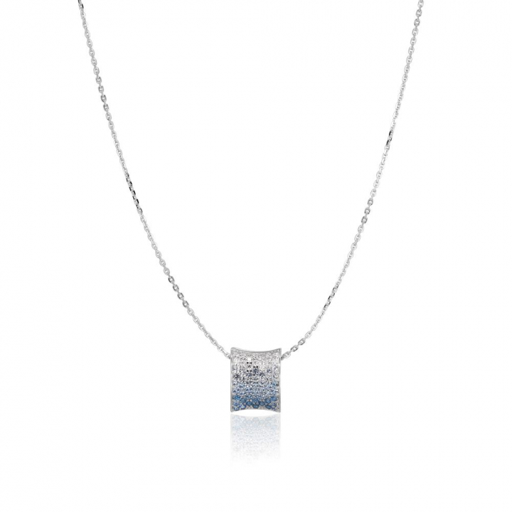 Feline Concavo - med zirkoner i blå och vit gradient Halskæde i gruppen Halskæde / Sølvhalskæde hos SCANDINAVIAN JEWELRY DESIGN (SJ-P2391-GBL)
