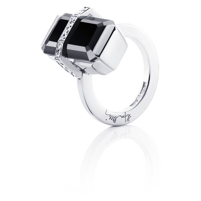 Bend Over - Onyx Ring Hvidguld
