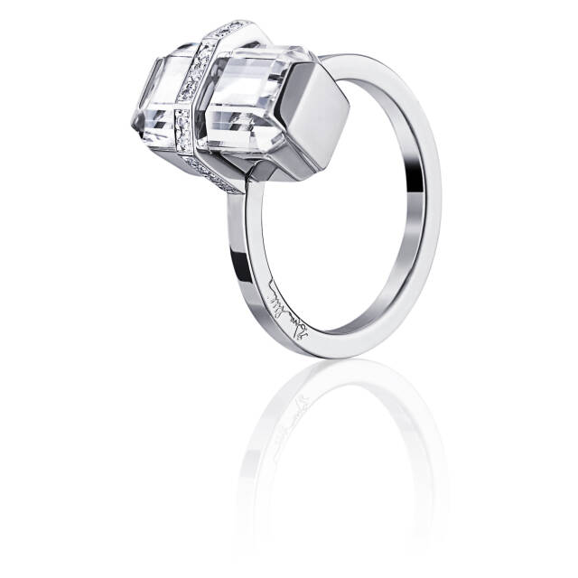 Little Bend Over - Crystal Quartz Ring Hvidguld