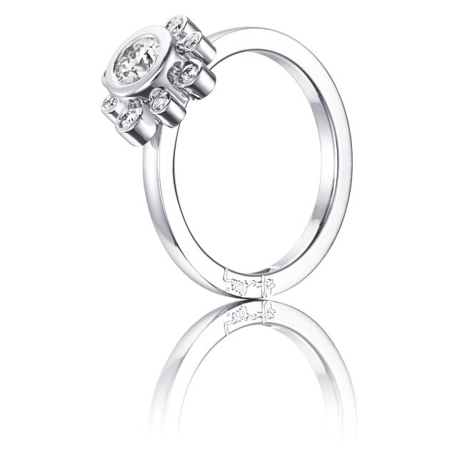 Sweet Hearts Crown 0.30 ct diamant Ring Hvidguld