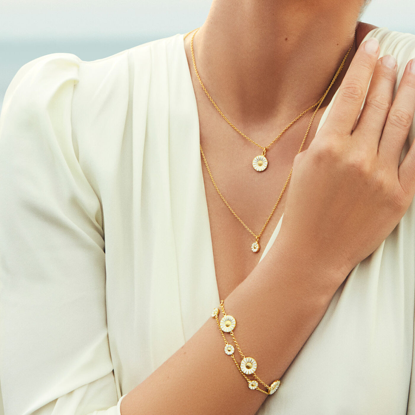 DAISY Armbånd Sølv forgyldt WHITE ENAMEL 5X7 MM DAISY 18.5 cm