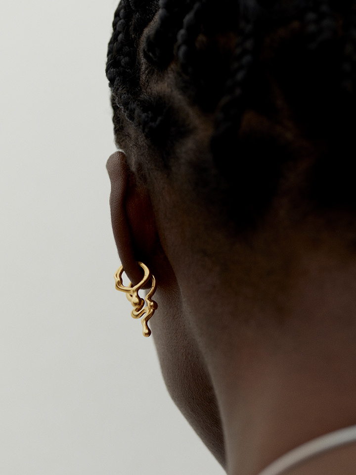 Mira Huggie Goldplated Silver (One)