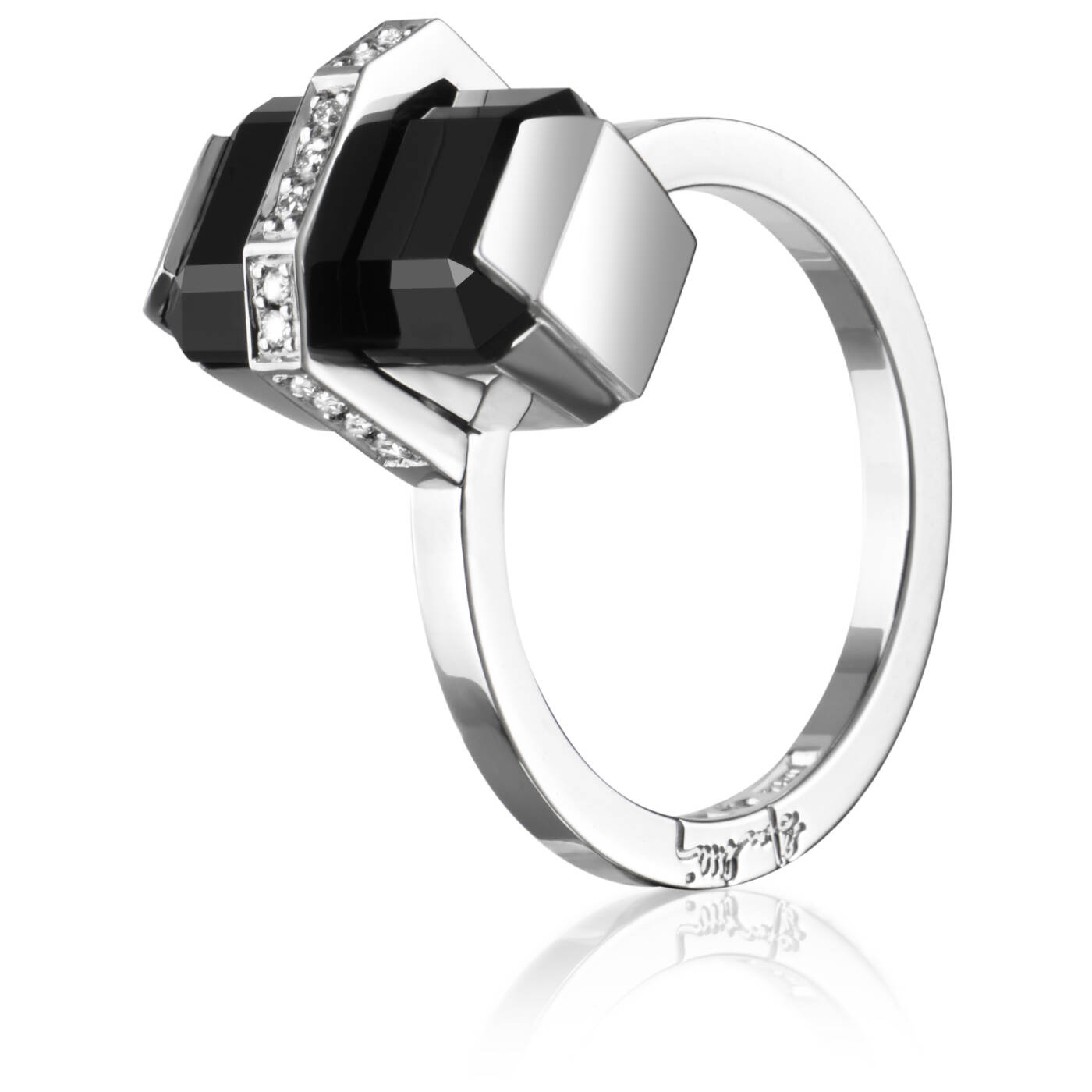 Little Bend Over - Onyx Ring Hvidguld