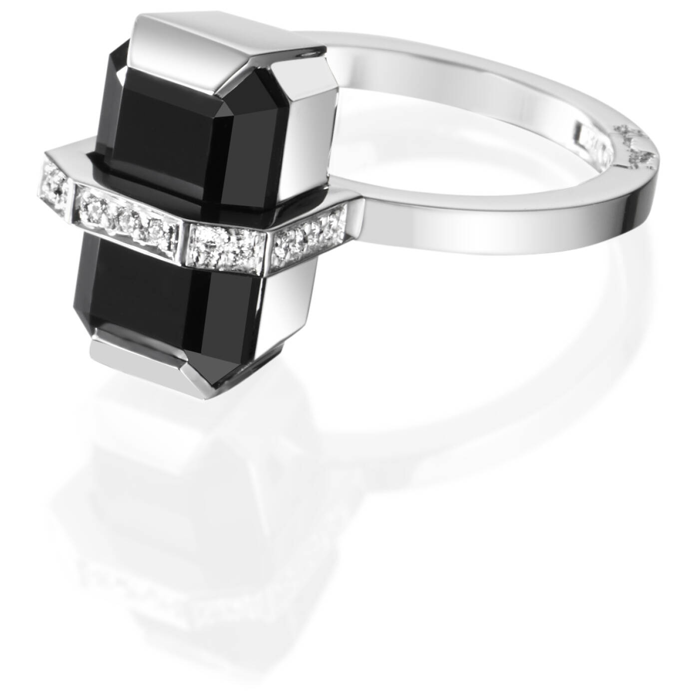 Little Bend Over - Onyx Ring Hvidguld