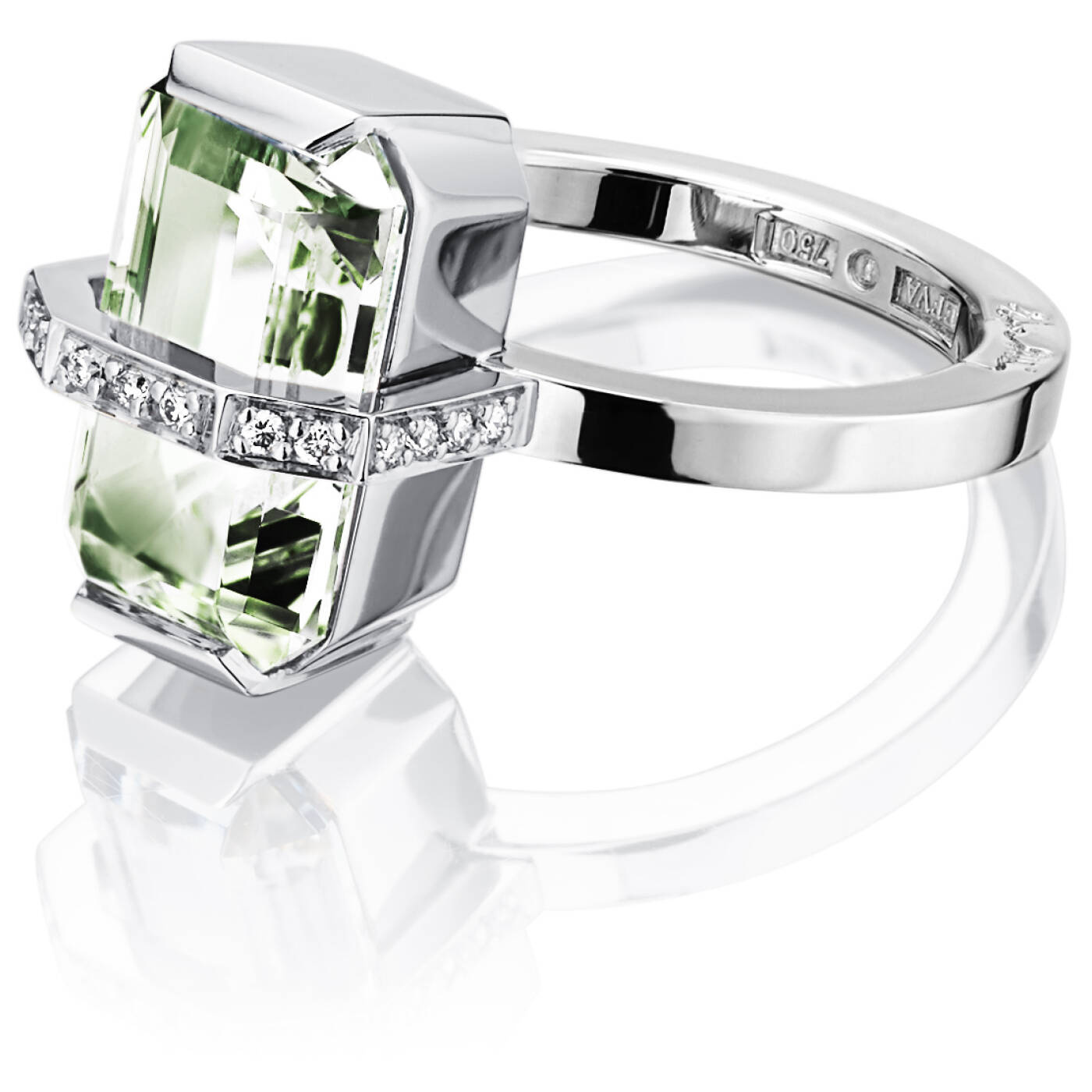 Little Bend Over - Green Quartz Ring Hvidguld