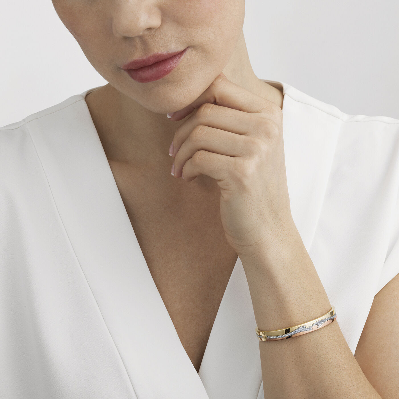 FUSION BANGLE Armbånd CENTRE PAVÉ 0.75 ct Guld Hvidguld Roséguld