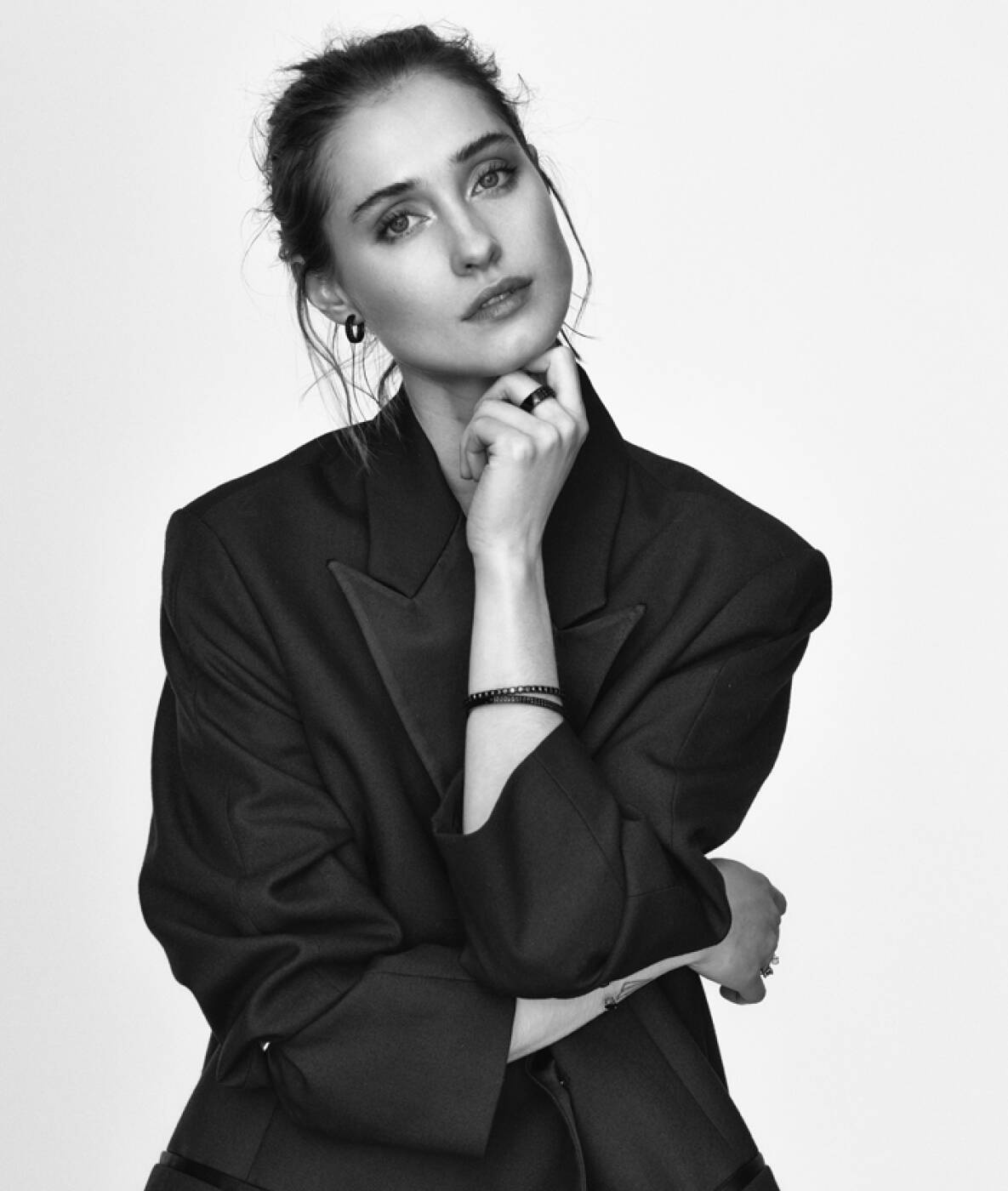 CLARISSA Øreringe Sort