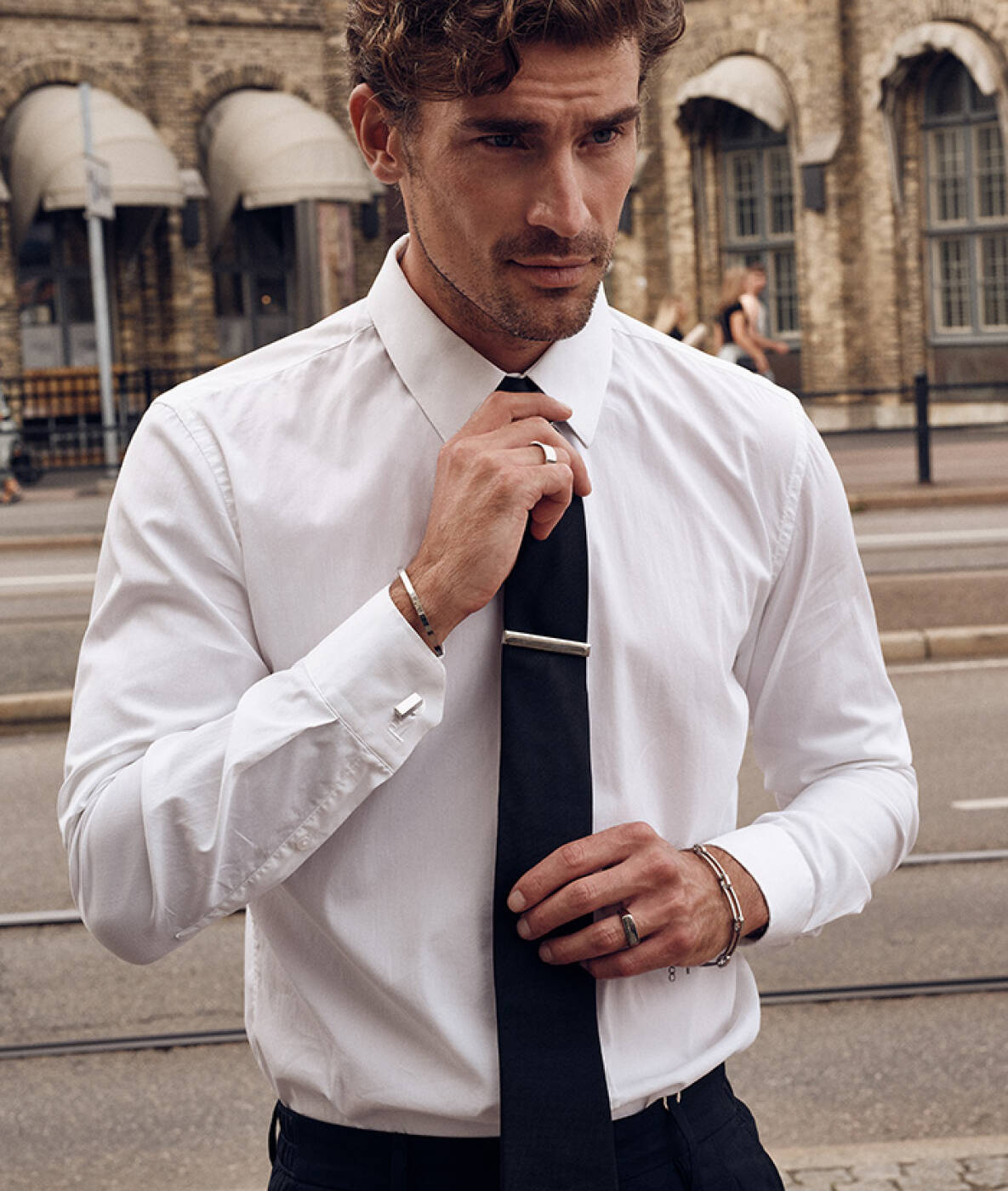 TIM Small Bangle Armbånd Guld