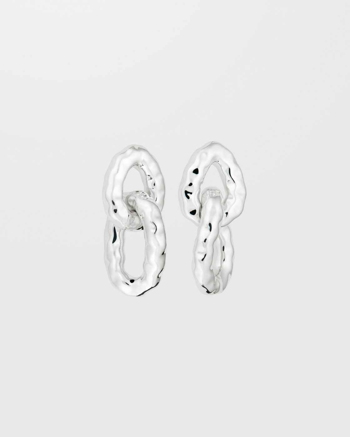 Bolded Hammered Links Earrings Silver